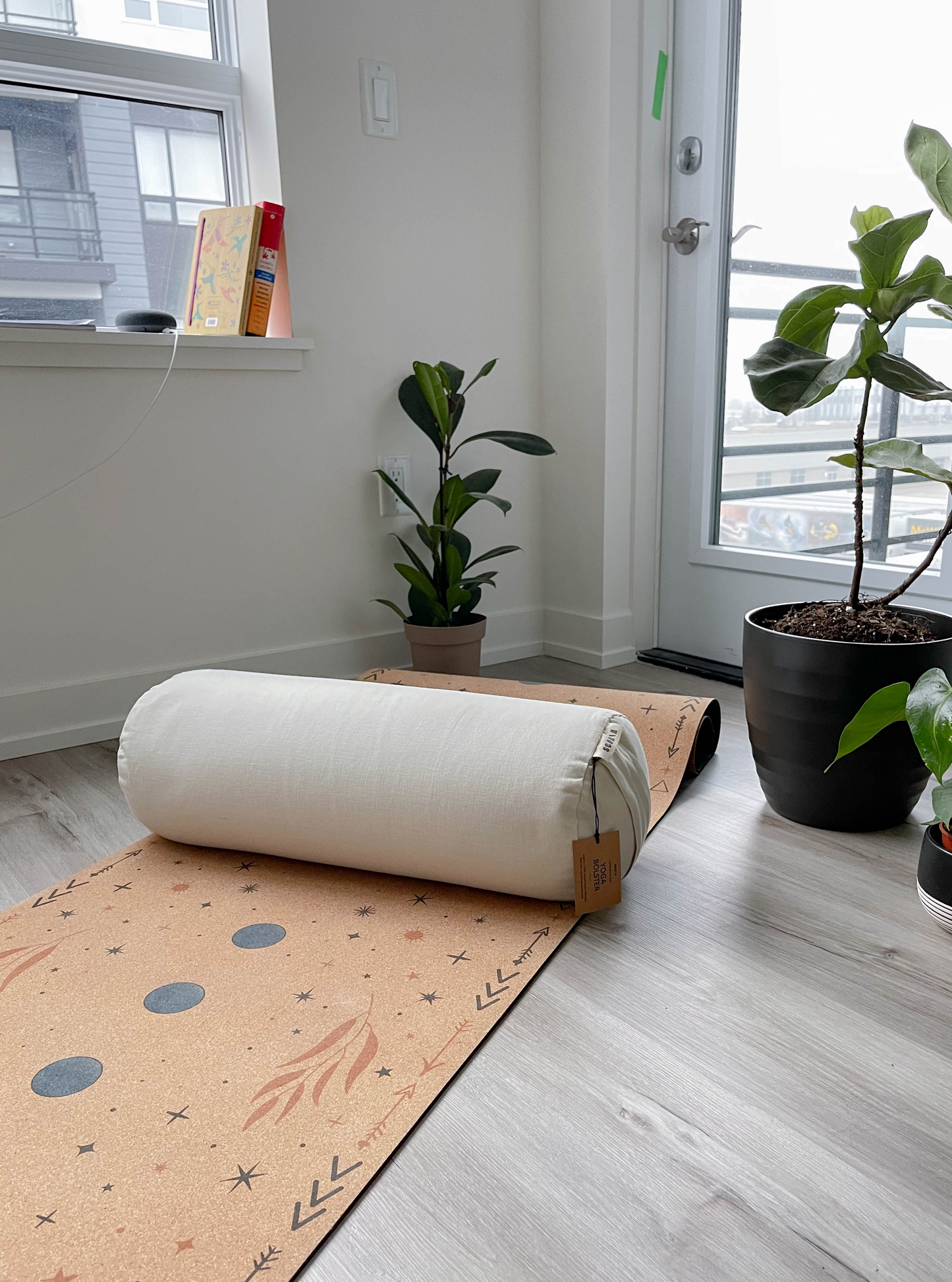 Round Yoga Bolster | Natural & Organic | Ivory White *NEW