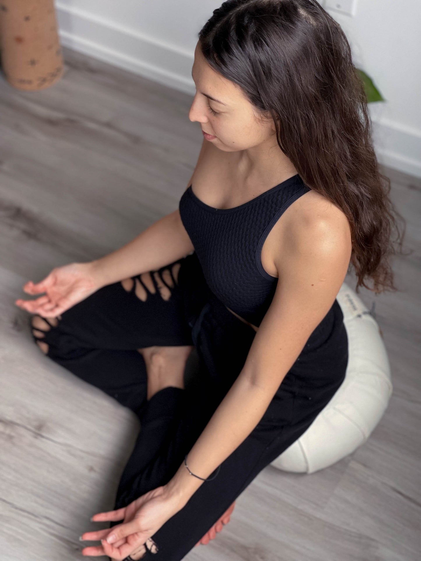 Crescent Natural Meditation Cushion | Ivory White